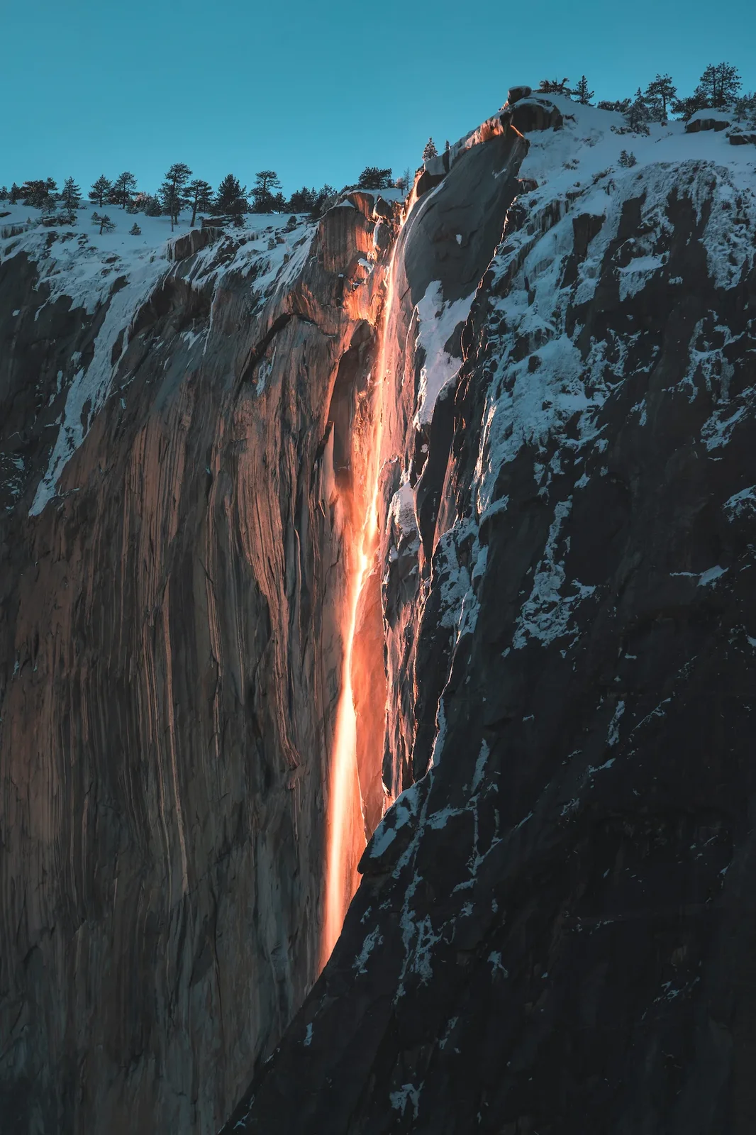 Yosemite National Park: Horsetail Fall Firefall